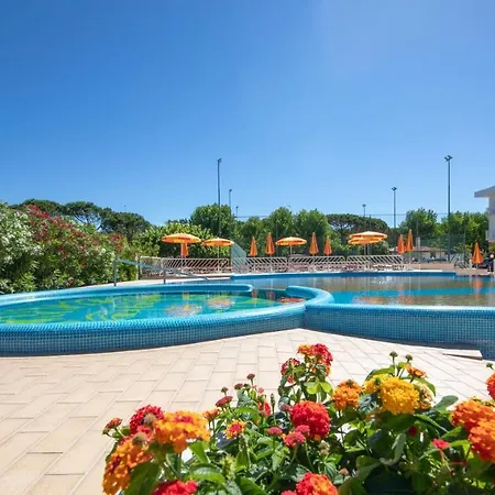 International Hotel-2